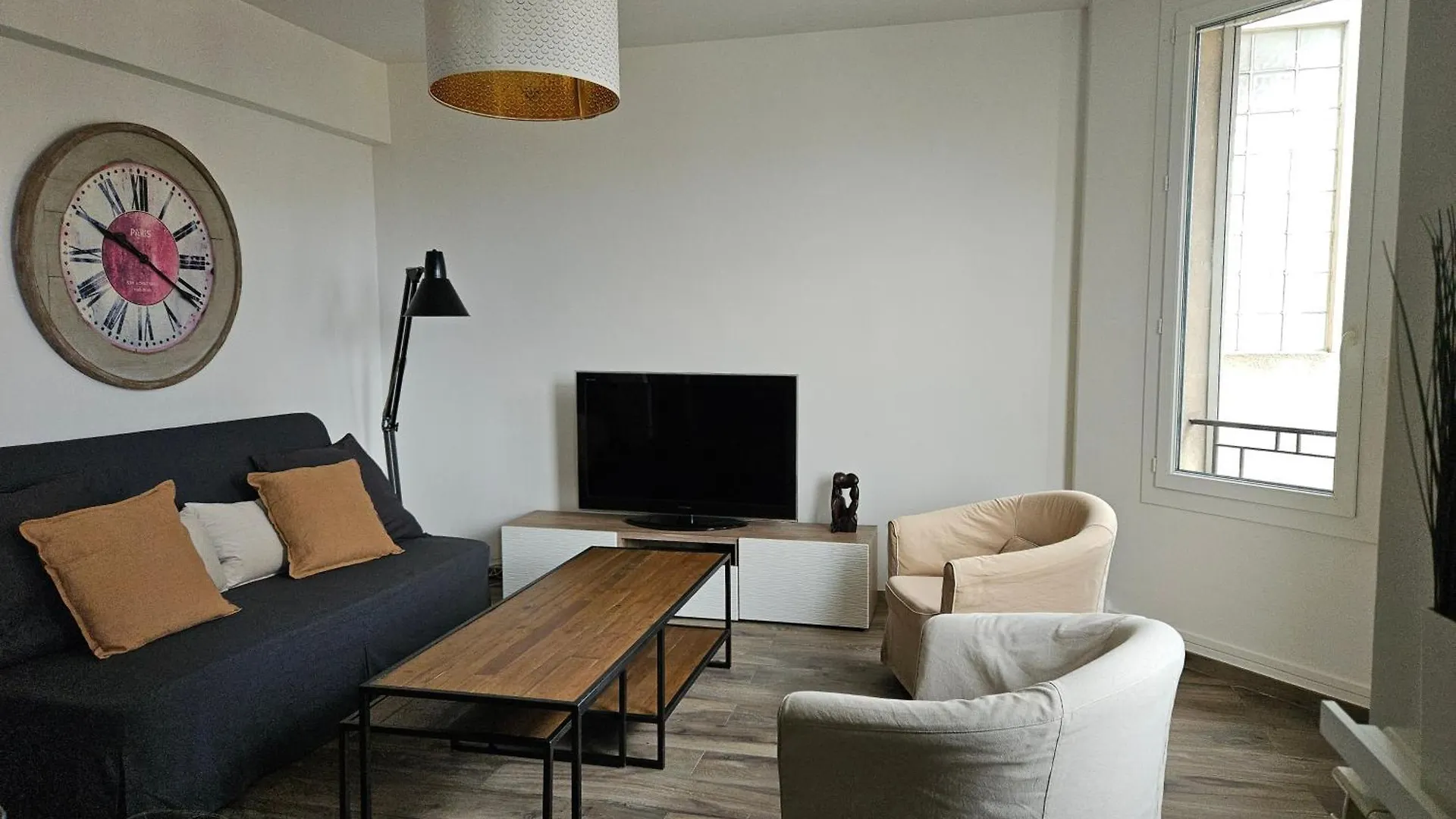 Appart 3 Chambres Avec Terrasse 18M - 8 Pers - 1 Place De Parking Marseille Lejlighed