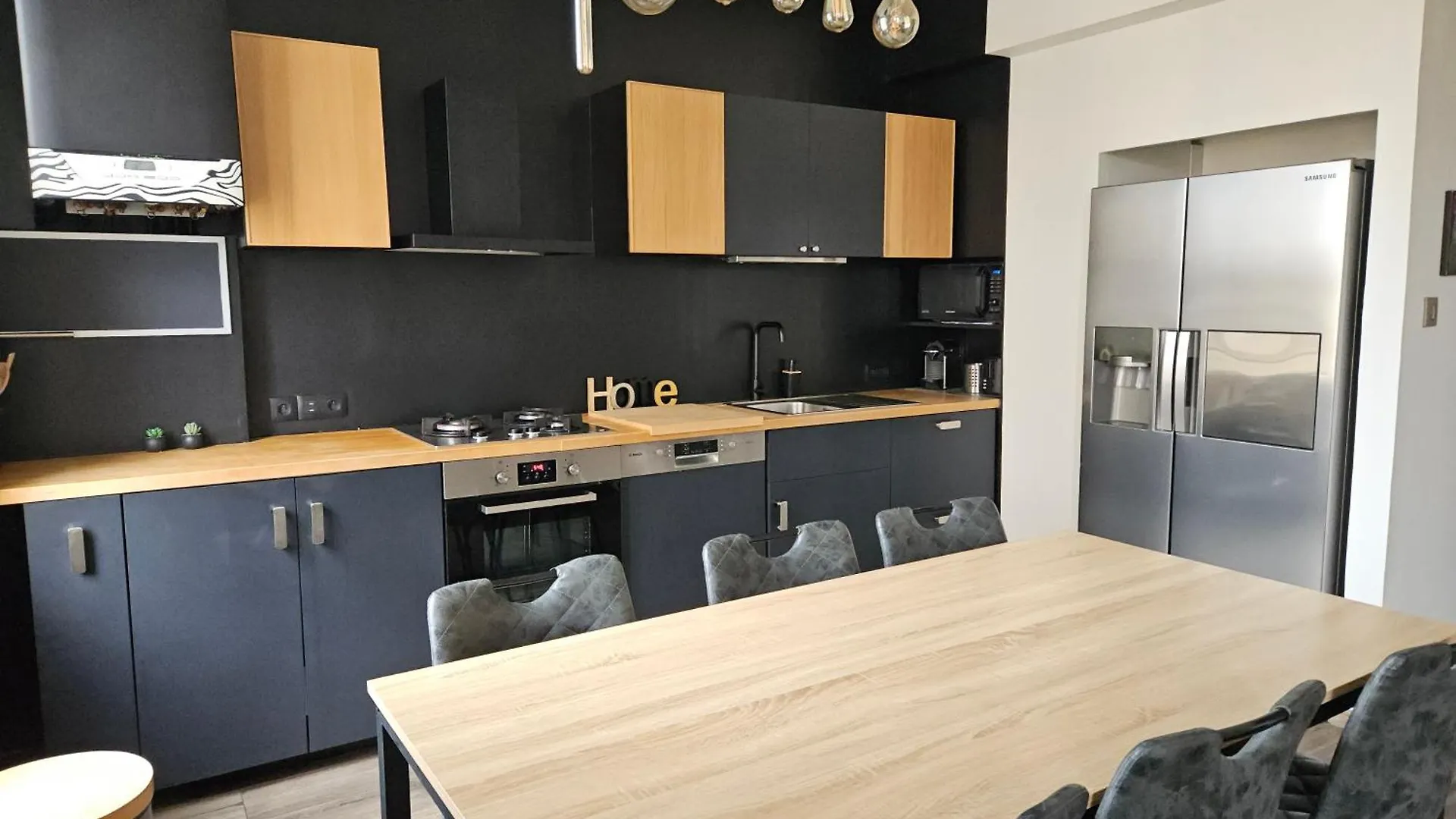Appart 3 Chambres Avec Terrasse 18M - 8 Pers - 1 Place De Parking Marseille Lejlighed