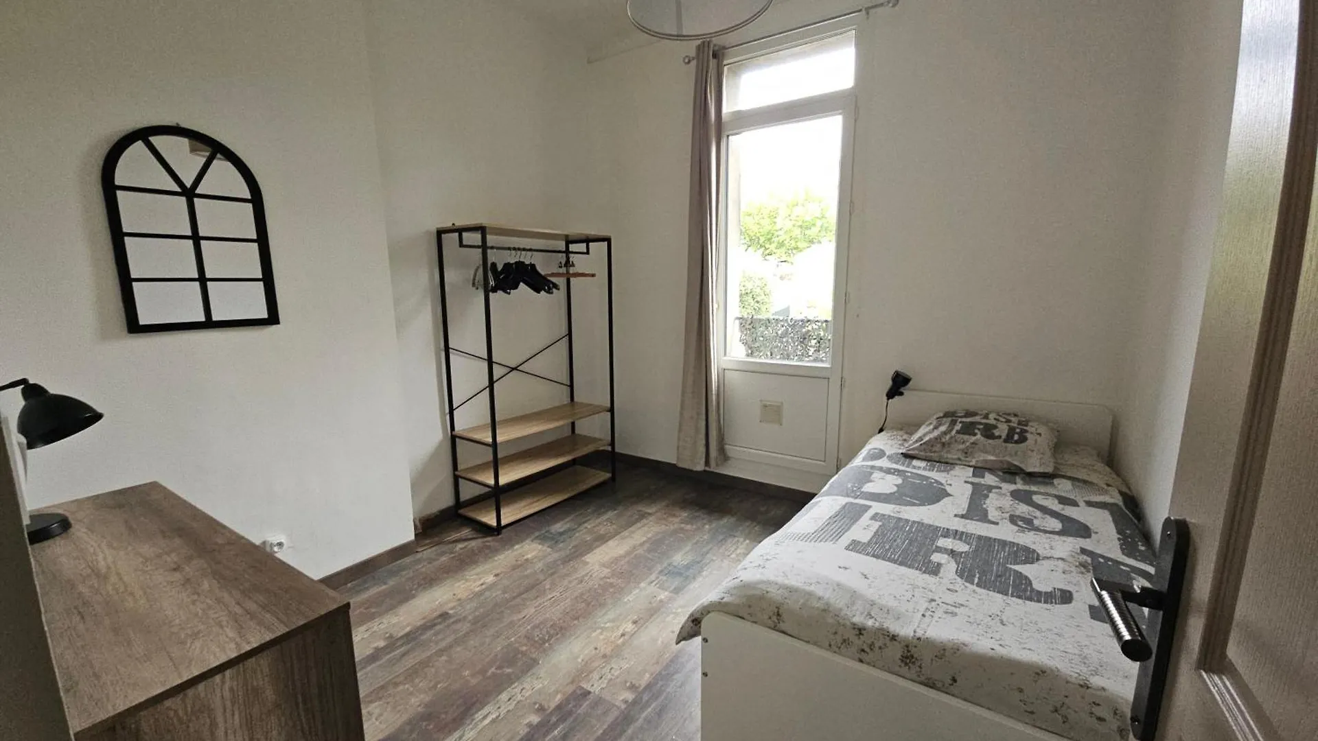 Appart 3 Chambres Avec Terrasse 18M - 8 Pers - 1 Place De Parking Marseille 0*,