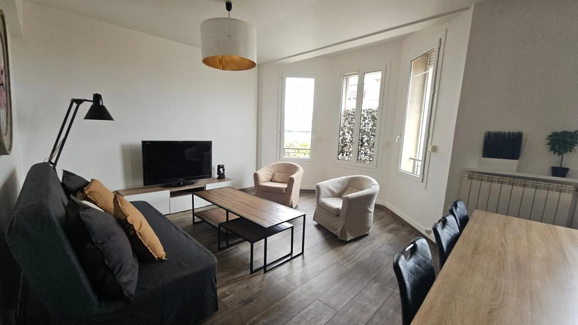 Appart 3 Chambres Avec Terrasse 18M - 8 Pers - 1 Place De Parking Marseille